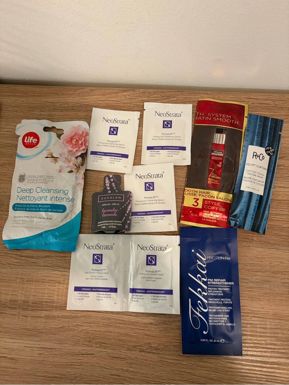 Beauty Sample Bundle - Neostrata and More